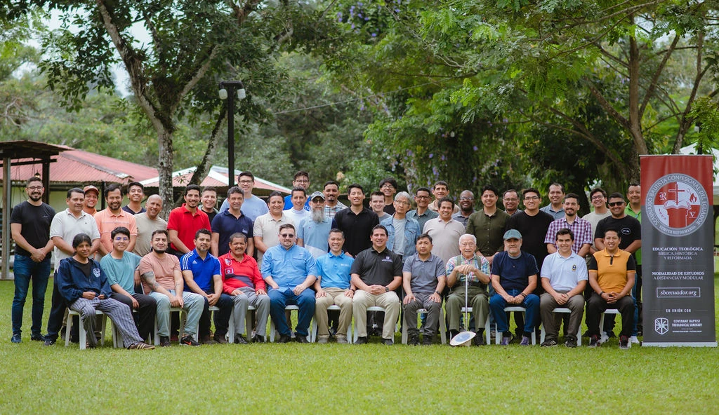 Comunidad de estudiantes y profesores del seminario